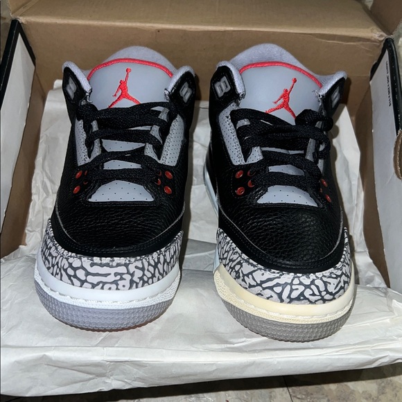 Nike Air Jordan Big Kids Sneakers - Picture 5 of 12